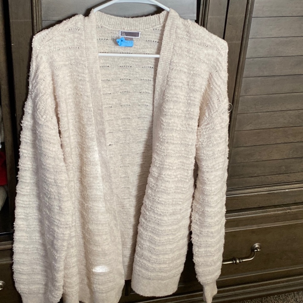 Chelsea 28 size S ladies cardigan